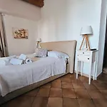 Oda ve Kahvaltı Opera House 3*