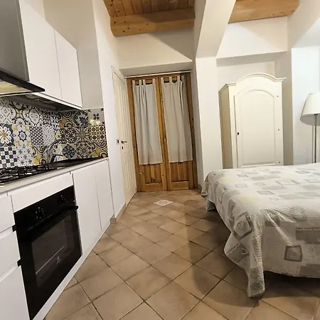 فندق مبيت وإفطار Opera House 3*