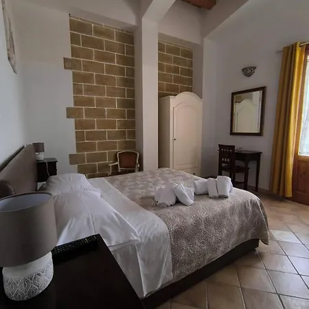 Nocleg ze śniadaniem Opera House