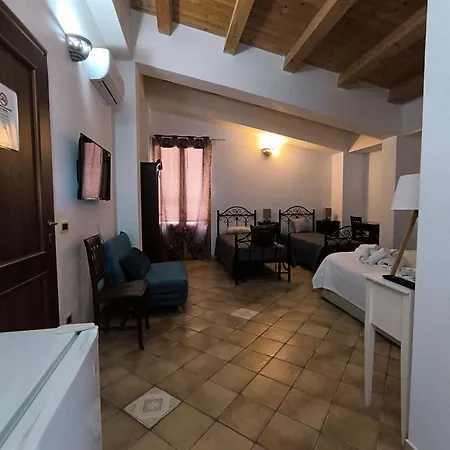 Opera House Nocleg ze śniadaniem Avola