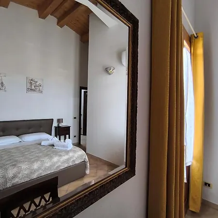 Nocleg ze śniadaniem Opera House 3*