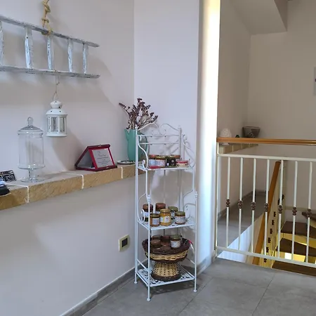 Opera House Nocleg ze śniadaniem 3*