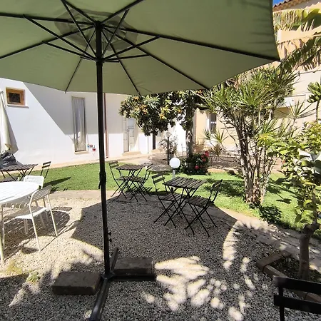 Nocleg ze śniadaniem Opera House 3*